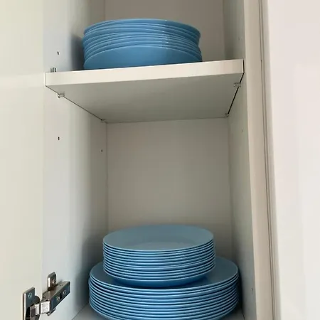 Spacious 1-bedroom On The 6th Floor דירה *